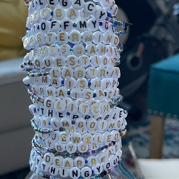 100 Pack Friendship Bracelets for Taylor Swift events! **Bestselling Bracelets! - Picture 11 of 16